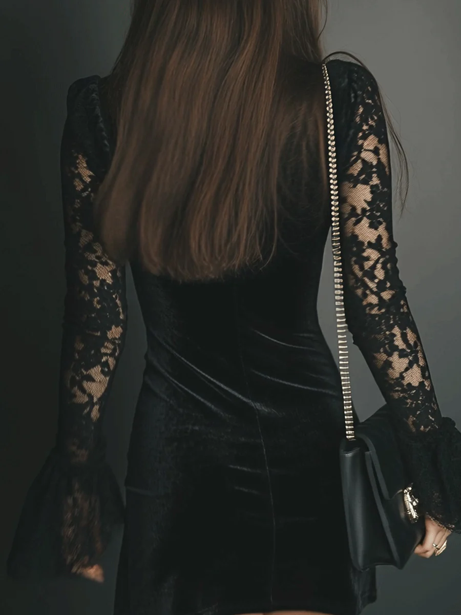 Robe en velours Luna Danoir Paris, élégante et sophistiquée, avec détail en velours, vue de face sur un fond neutre.