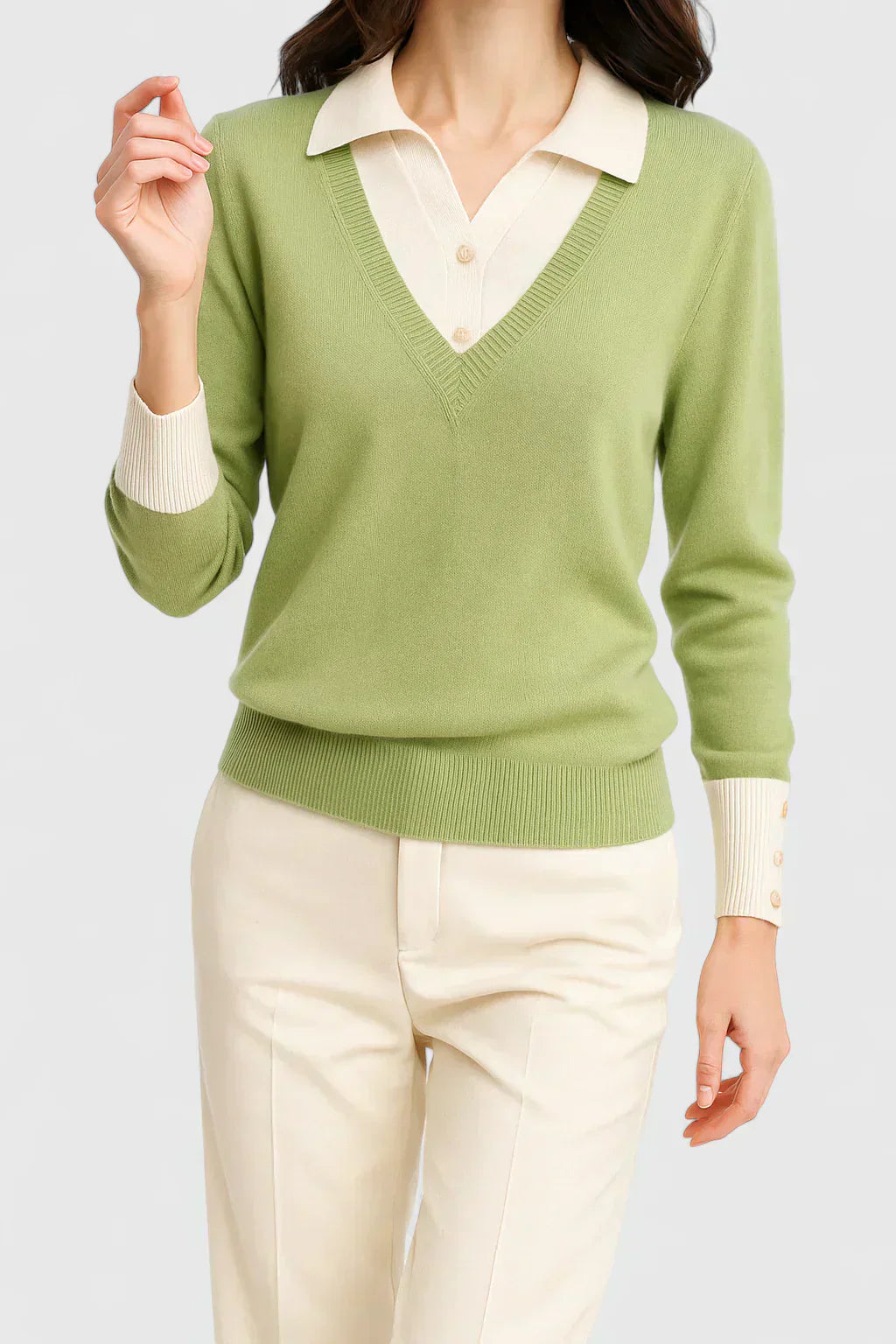 Pull en cachemire Danoir Paris Jovi, modèle FR1558, style chic italien, porté en vue élégante sur mannequin.