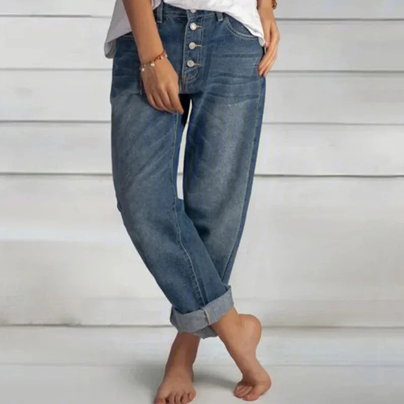 Jean décontracté Tove de Danoir Paris, coupe droite, taille haute, tissu élastique, style simple et versatile pour femmes.