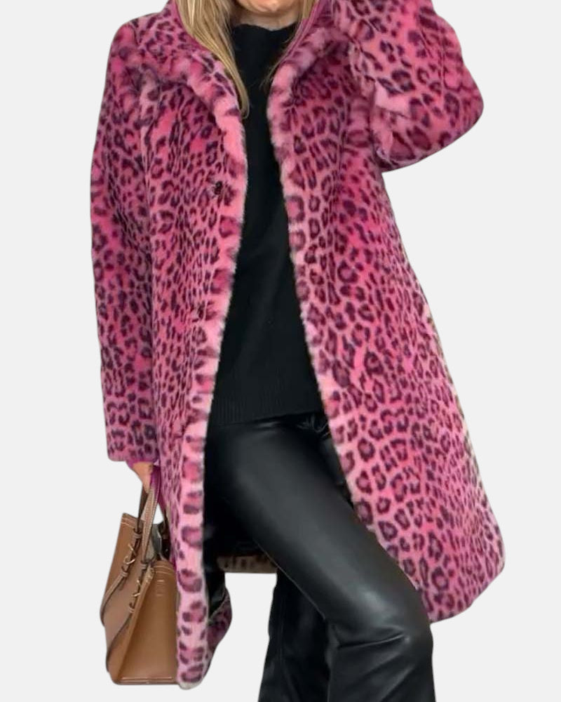 Manteau long kaki Danoir Paris Leia en imprimé léopard élégant, idéal pour un style chic et sophistiqué.