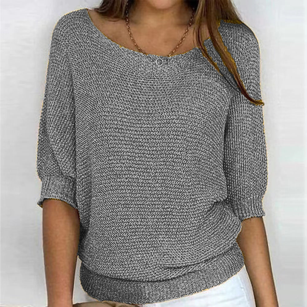 Pull élégante Linda de Danoir Paris, confortable et sophistiqué, en gris clair, porté sur un mannequin.