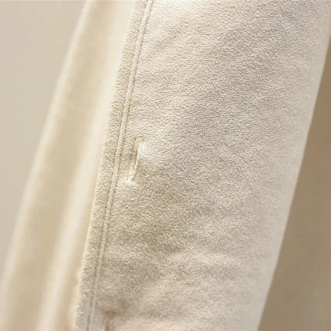 Gilet polaire beige Danoir Paris Colette FR784, doublé et confortable, porté en image.
