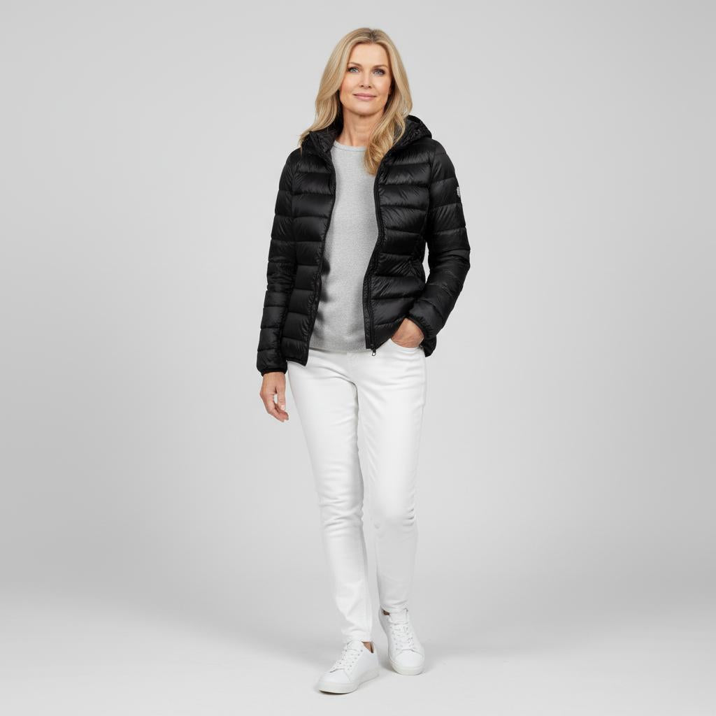 Veste élégante et légère Karen de Danoir Paris en couleur champagne, vue de face, tissu fluide et finition soignée.