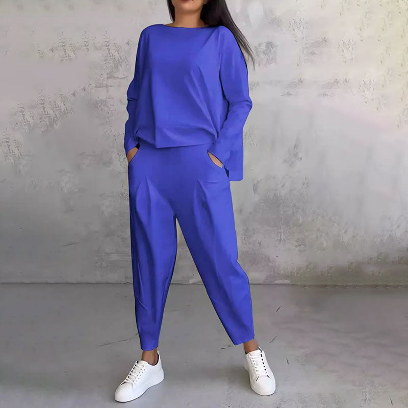 Ensemble confortable et chic FR868 de Danoir Paris, noir, porté, montrant le style élégant et décontracté de l'ensemble Amalia.