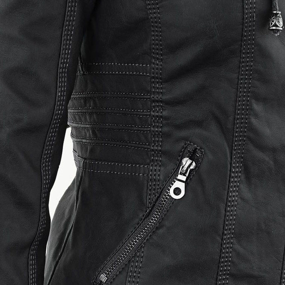 Veste motard élégante Kiana de Danoir Paris en marron, coupe ajustée, détails sophistiqués, parfaite pour un style chic et moderne.