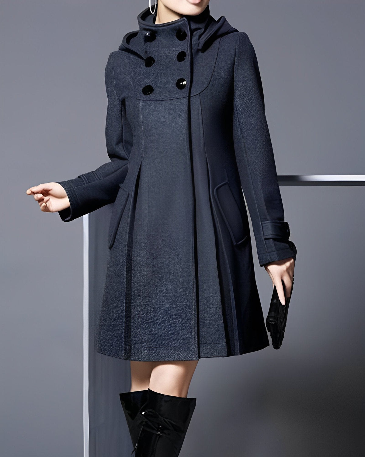 Veste pratique Danoir Paris Isabella FR919 en vert foncé, coupe élégante et moderne, tissu léger et confortable.