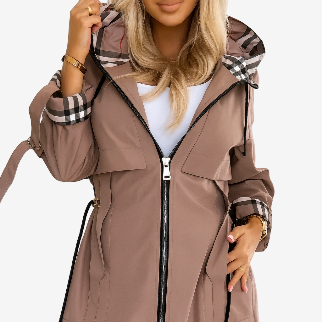Trench mi-saison marron Danoir Paris Nathalie, élégance et style, vue de face avec col et ceinture.