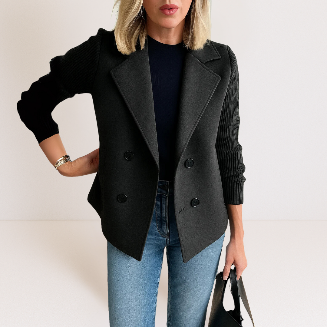Veste élégante en tricot rose pour femme de la marque Danoir Paris, modèle Martine, vue de face.