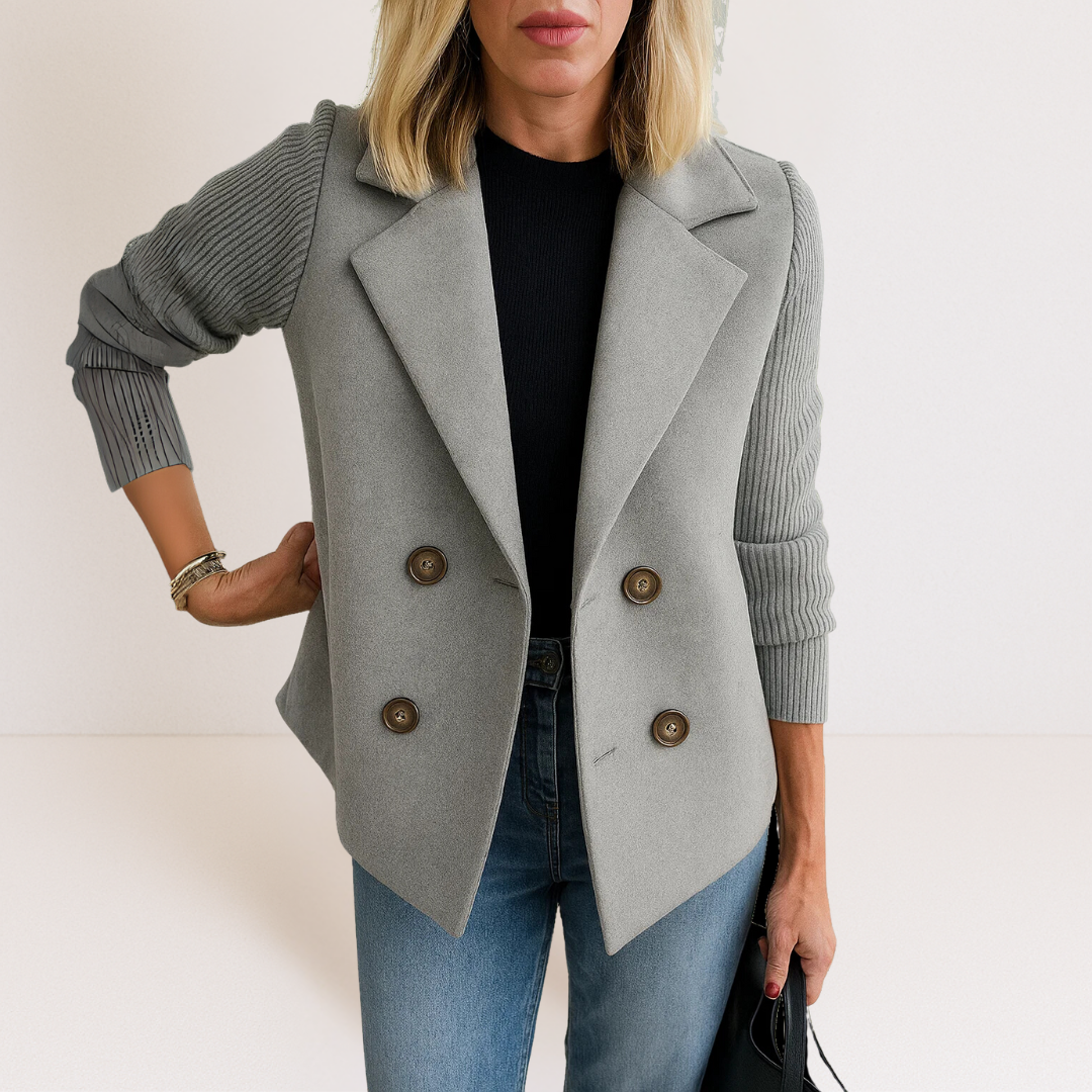 Veste élégante en tricot rose Martine Danoir Paris, vue de face, détail du tissu fin et coupe raffinée.