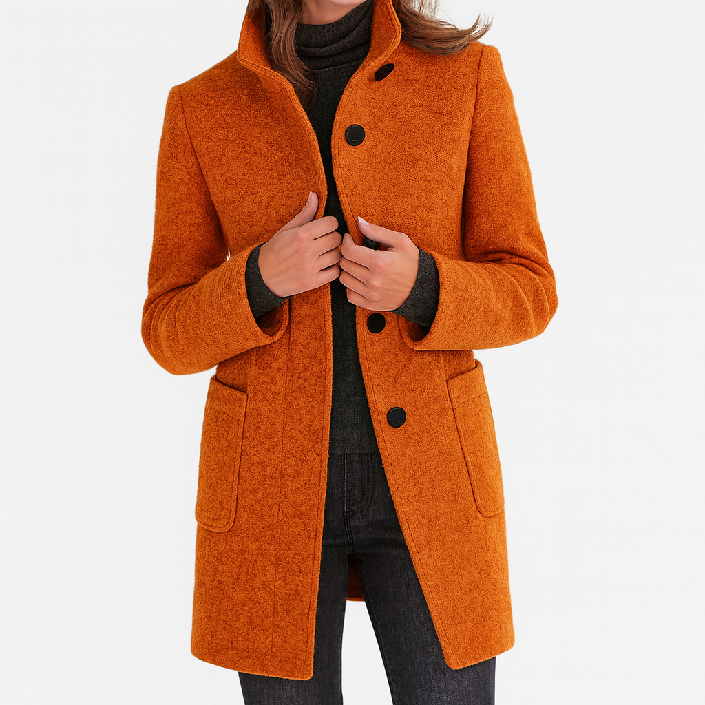 Veste d'hiver élégante Danoir Paris Stella FR975 en tissu chaud, avec col en fourrure synthétique et fermeture éclaire.