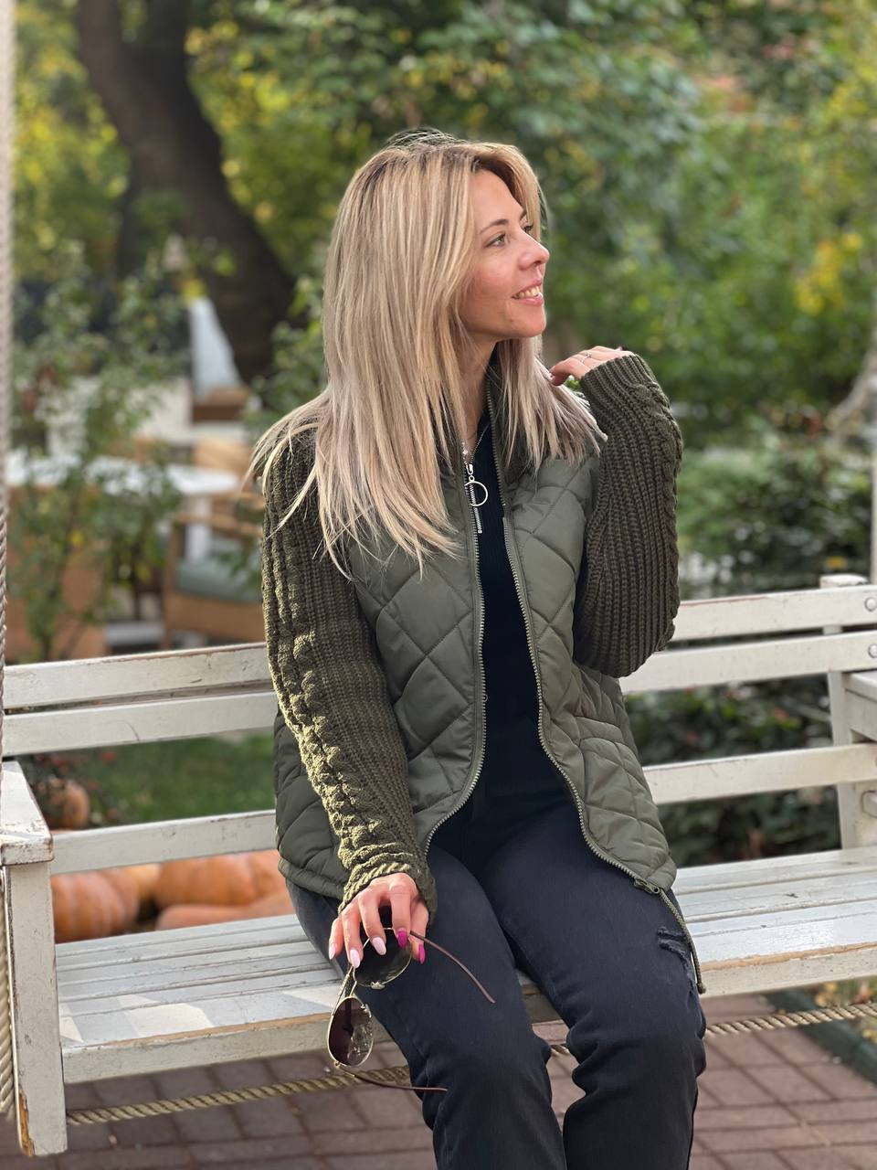 Veste matelassée élégante Nora de Danoir Paris, gris, coupe ajustée, détail chic et moderne.