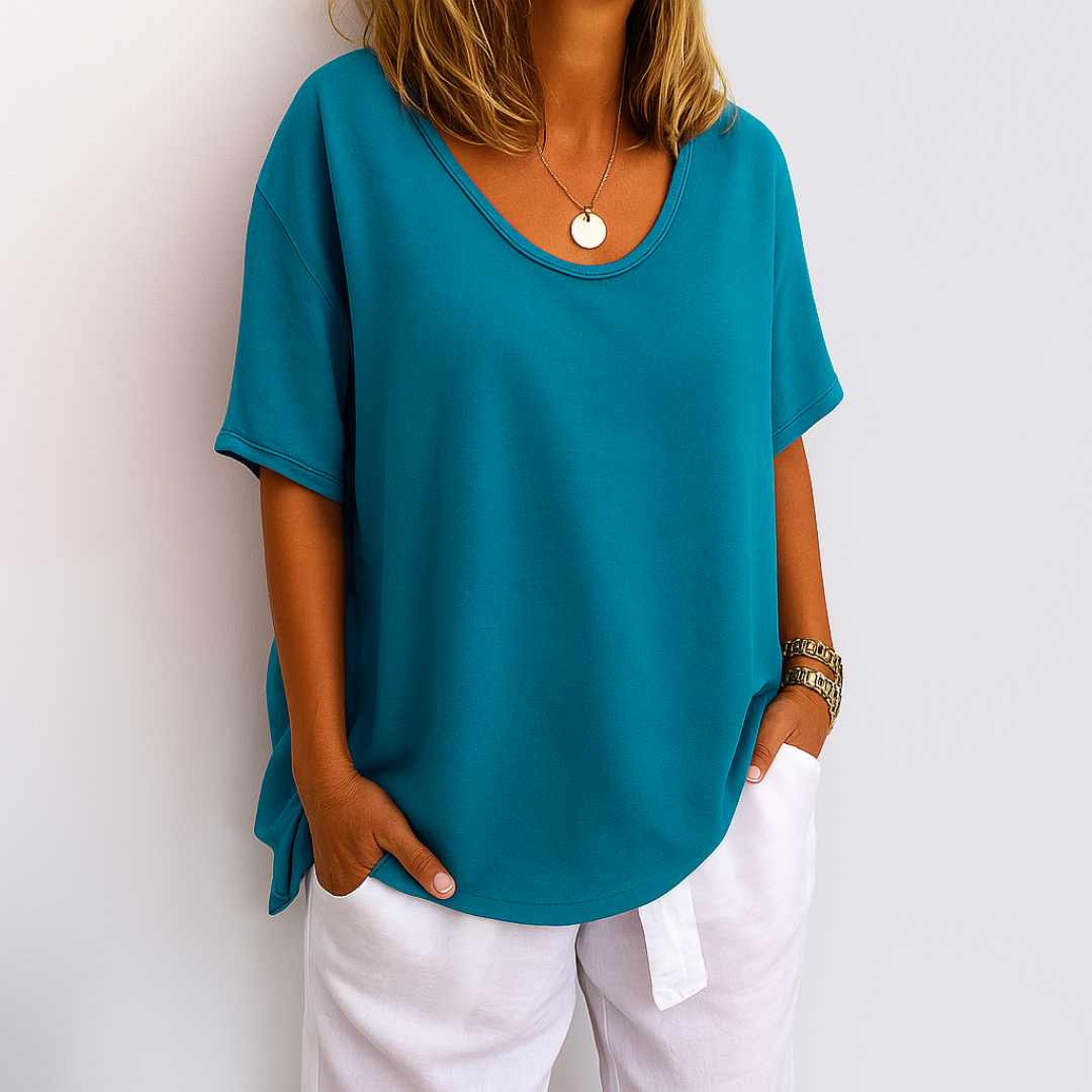 T-shirt décontracté Clara Danoir Paris en coton blanc avec motif simple, taille adaptée pour un look casual et confortable