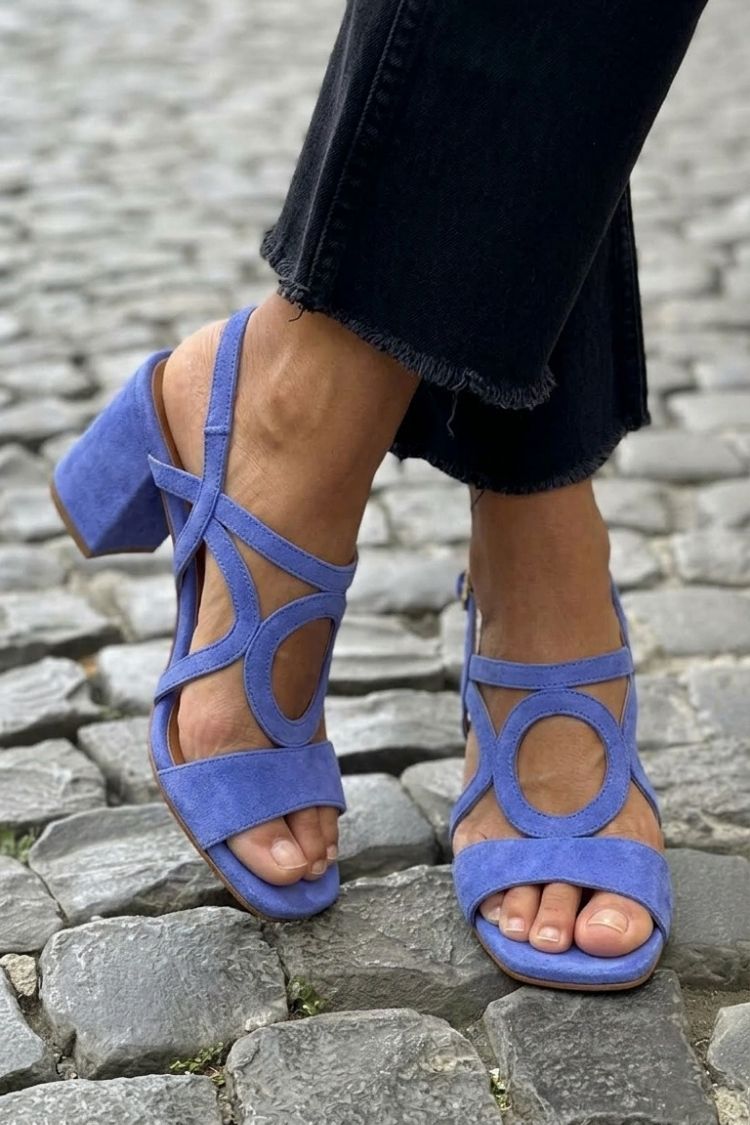 Sandales d'été jaunes Valentina de Danoir Paris, sandales en cuir avec bride à boucle et semelle confortable.