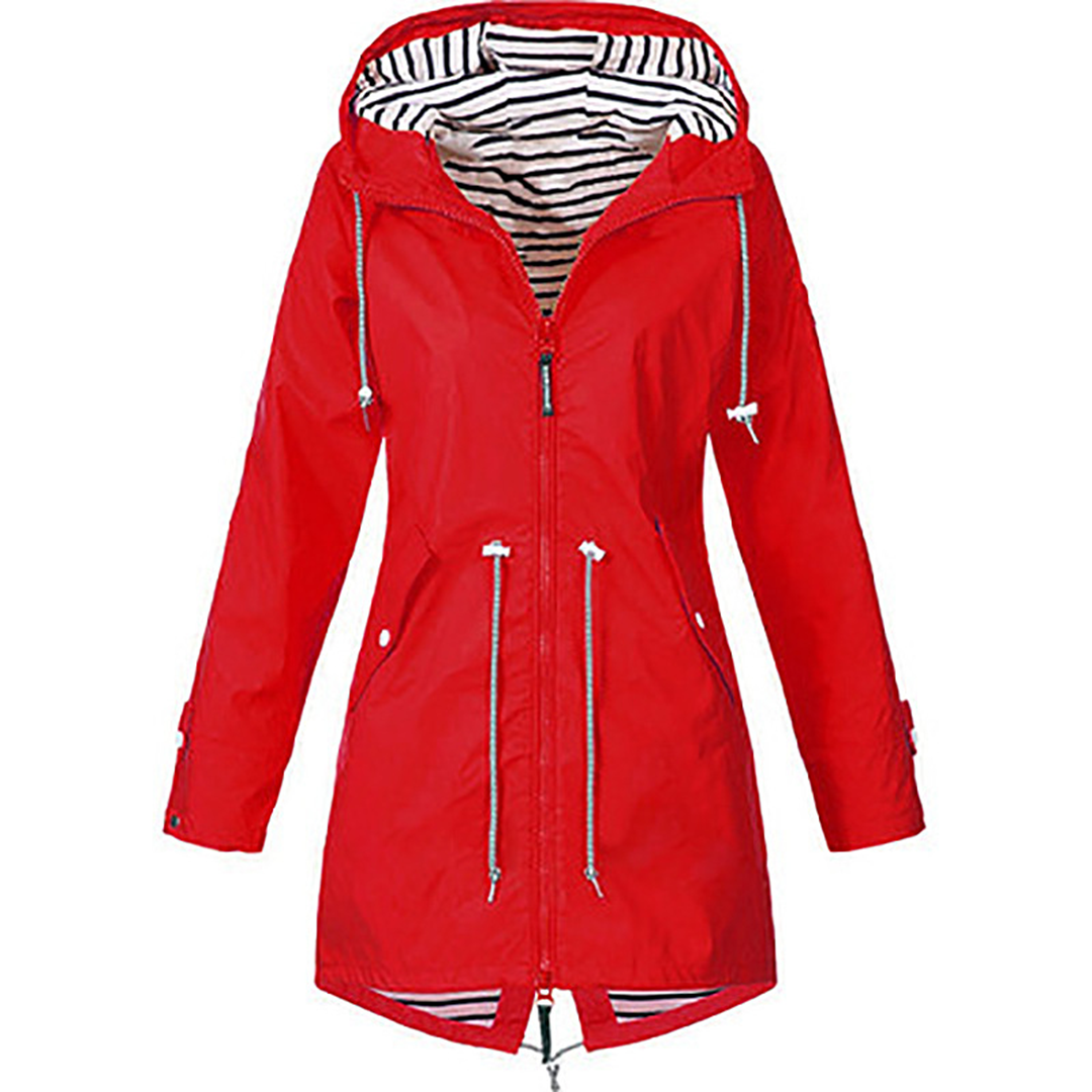 Imperméable jaune Danoir Paris Glayda, élégant et confortable, présenté sur un mannequin avec capuche et fermeture éclair.