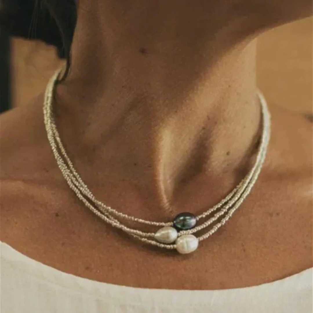Collier de perles de style ancien de la collection de bijoux Danoir Paris, perles élégantes et vintage.