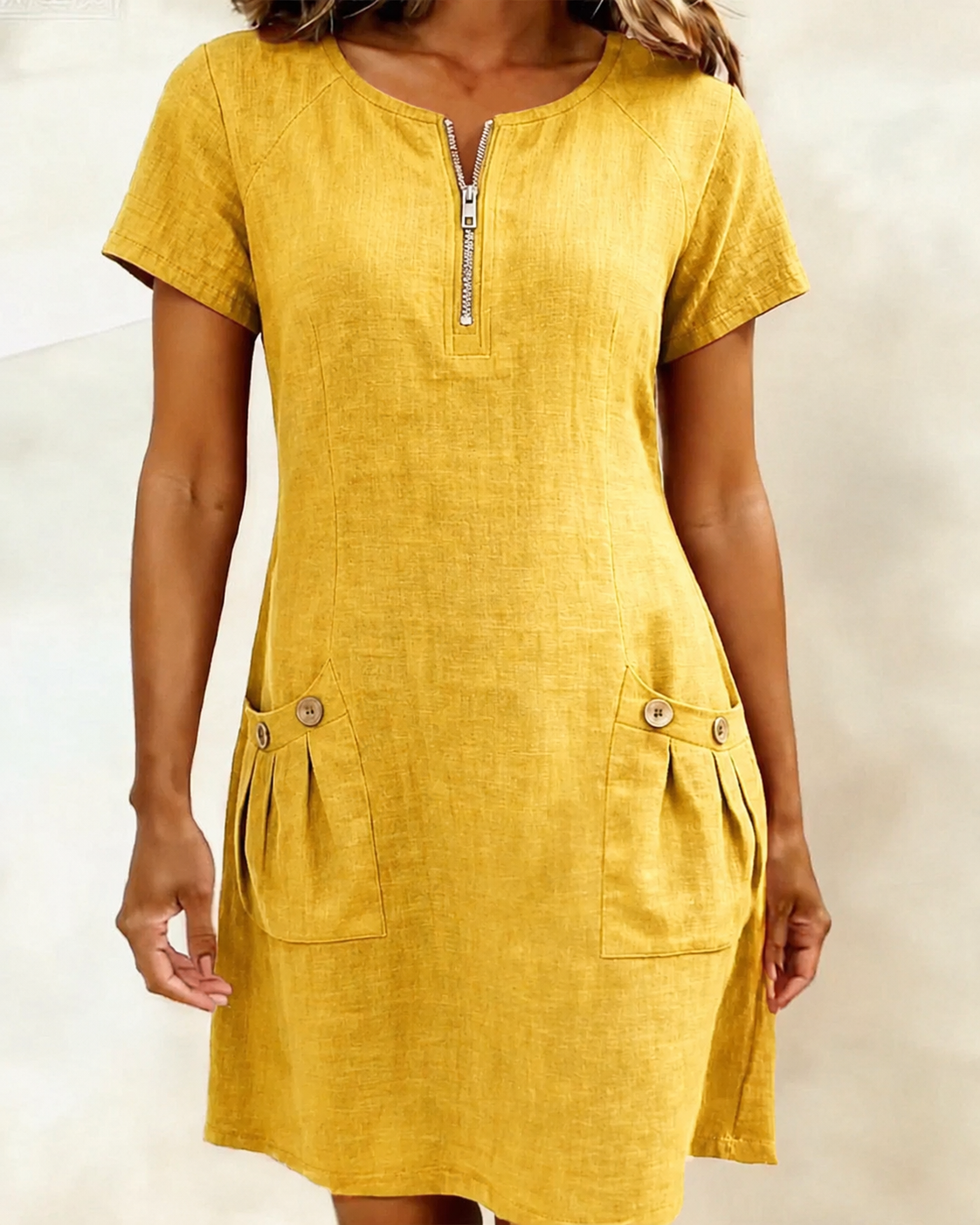 Robe Lina™ de Danoir Paris, robe longue en tissu fluide avec décolleté en V et manches longues, élégance naturelle.
