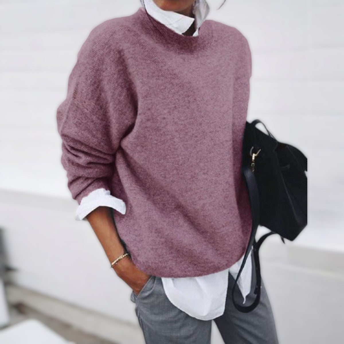 Pull en cachemire doux rose teddy de Danoir Paris, élégant et confortable, parfait pour un look chic et cosy.