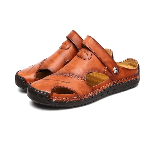 Sandales en cuir orthopédique Chris™ de Danoir Paris, montrant la semelle et le design confortable pour le pied.