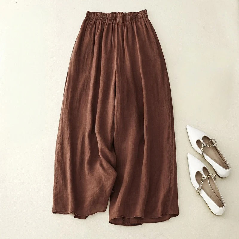 Pantalons en lin élégants Nicolé de Danoir Paris, coupe fluide et tissu léger, parfaits pour un style chic et confortable.
