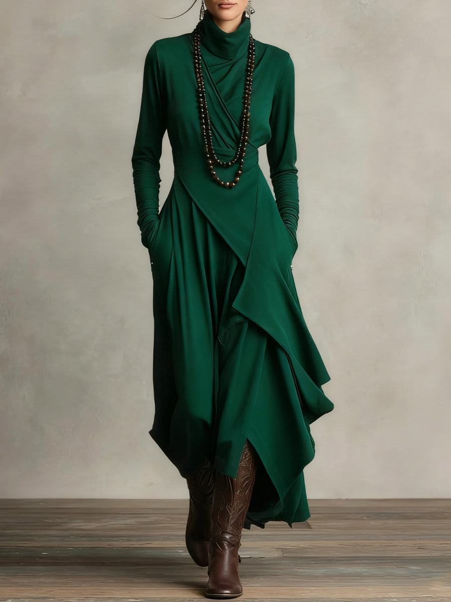 Robe maxi tunique asymétrique noire Patrizia de Danoir Paris, vue de face, tissu fluide et design élégant.