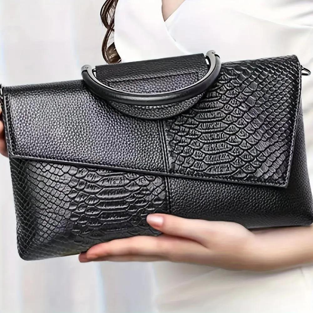 Sac à main Danoir Paris Cassandra avec motif crocodile opulent, sac élégant en cuir noir pour femmes
