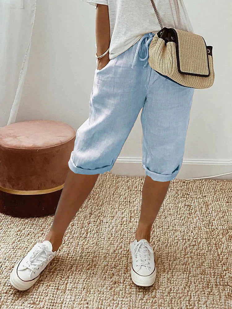 Shorts en coton noir pour femmes Paisley de Danoir Paris, style décontracté avec motif paisley.