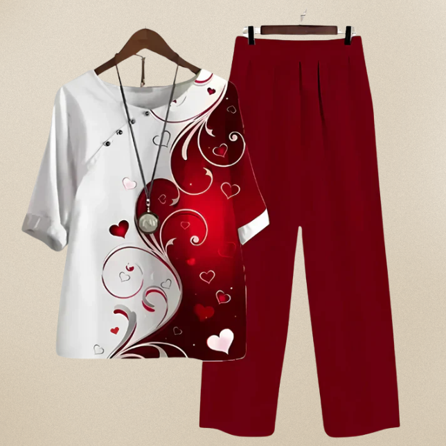 Ensemble chemise et pantalon confortable et chic Danoir Paris, porté par une mannequin dans une image élégante.
