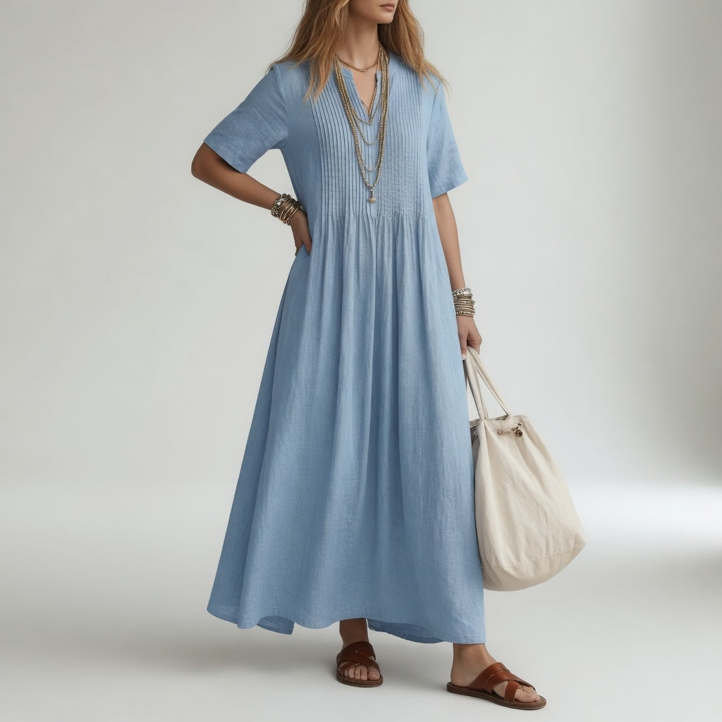 Robe longue en coton Pélagie™ de Danoir Paris, col V, couleur bleu clair, style estival et liberté.