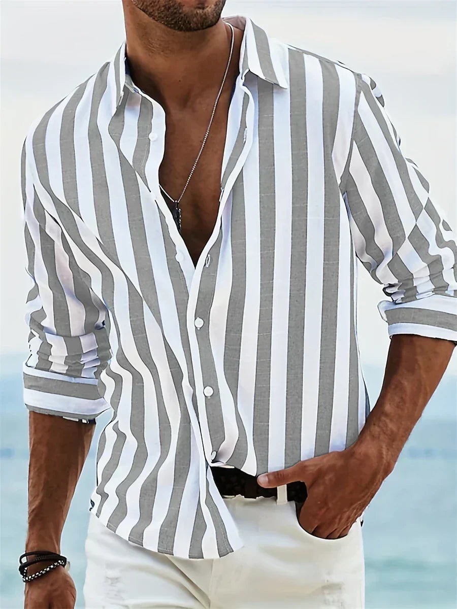 Chemise rayée légère d'été Leblanc™ de Danoir Paris, tissu respirant, manches courtes et col élégant, vue de face.