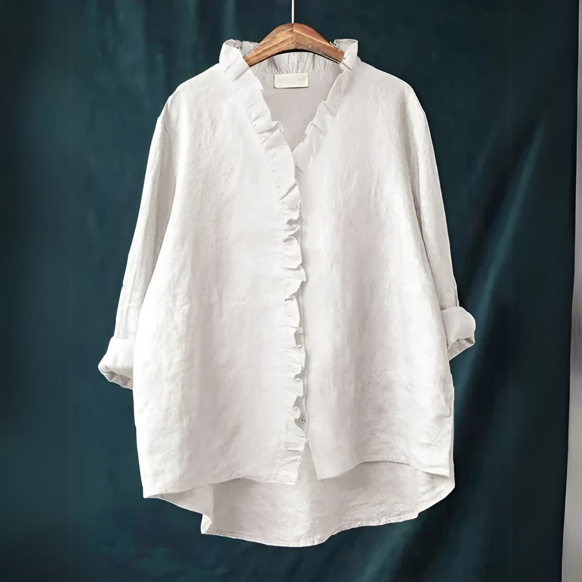 Blouse légère et élégante Blanka de Danoir Paris, en tissu fluide, avec manches longues et design chic pour femme.