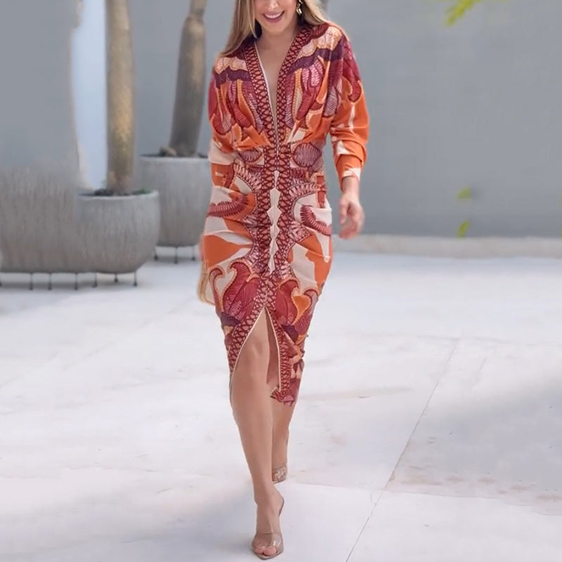 Robe Blysse™ élégante à col en V de Danoir Paris, tissu fluide et coupe sophistiquée, idéale pour une tenue chic.