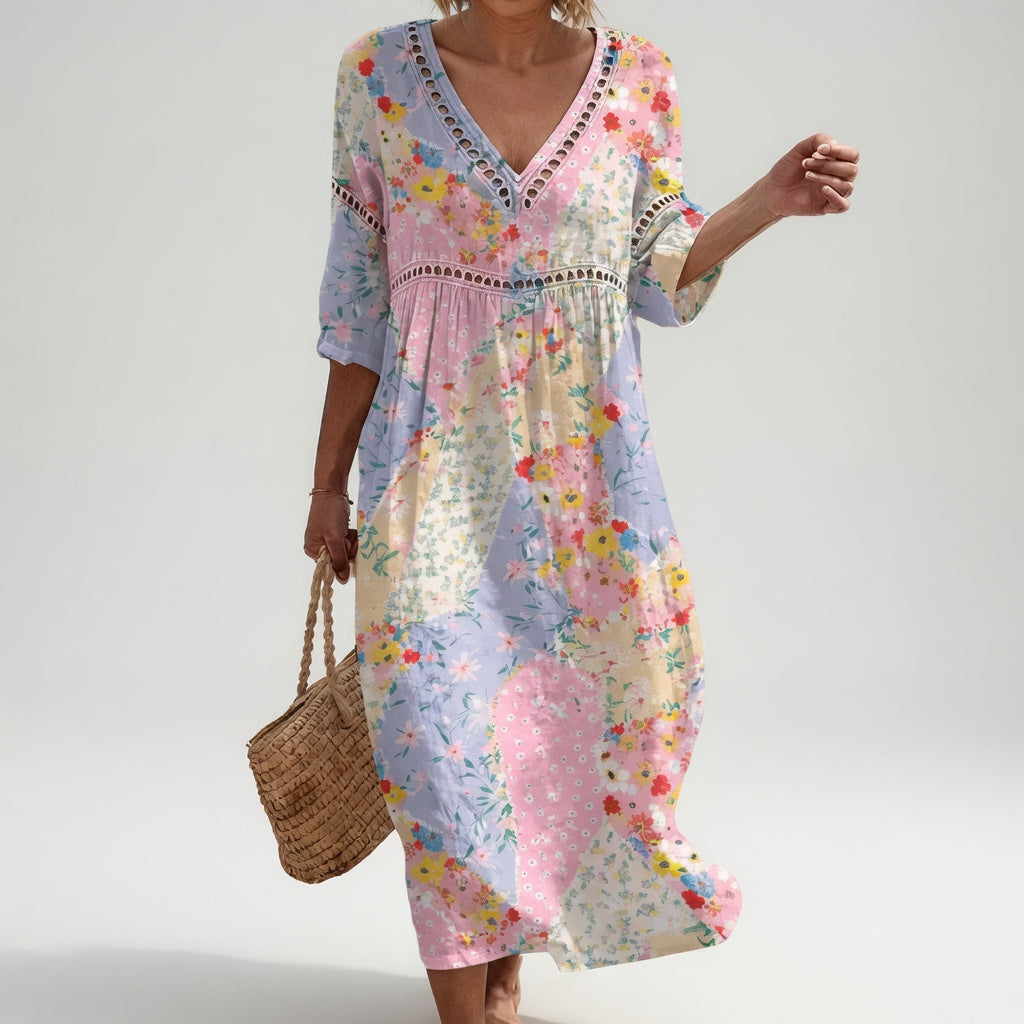 Robe fluide à fleurs Lysiane™ de Danoir Paris, vêtement estival avec motif floral léger et coupe élégante.