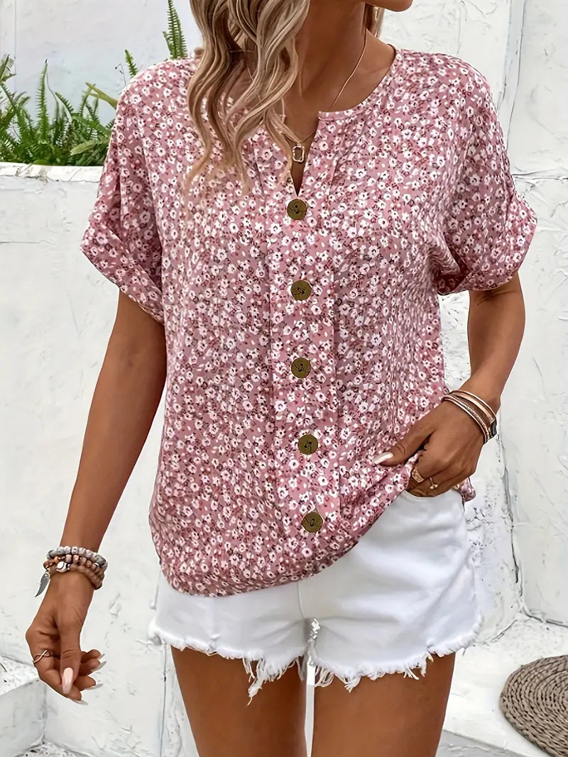Blouse légère printanière Danoir Paris Mery avec imprimé floral, manches longues et coupe fluide sur mannequin.