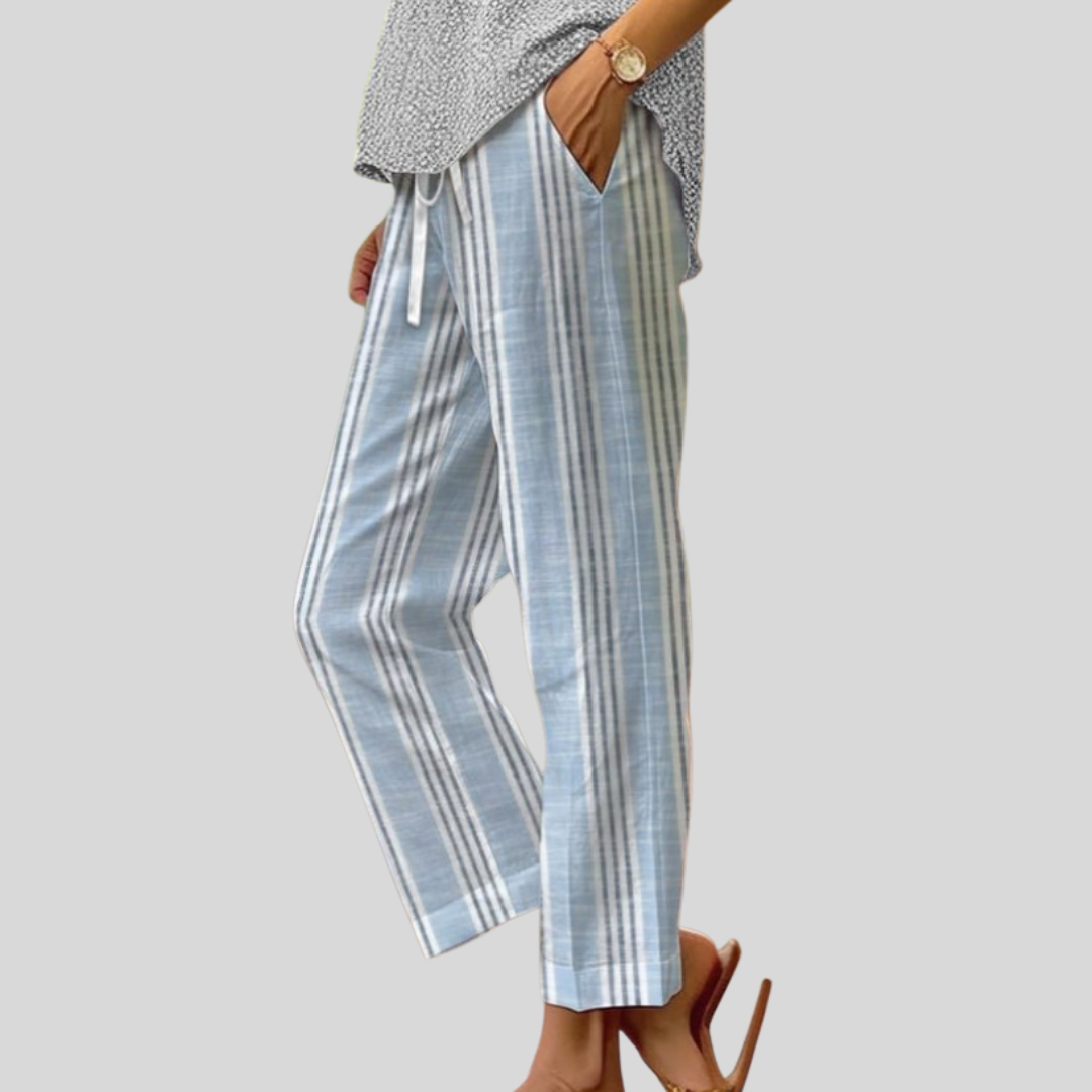 Pantalons casual quotidiens Danoir Paris en tissu léger, couleur neutre, vue frontale, style confortable et moderne.