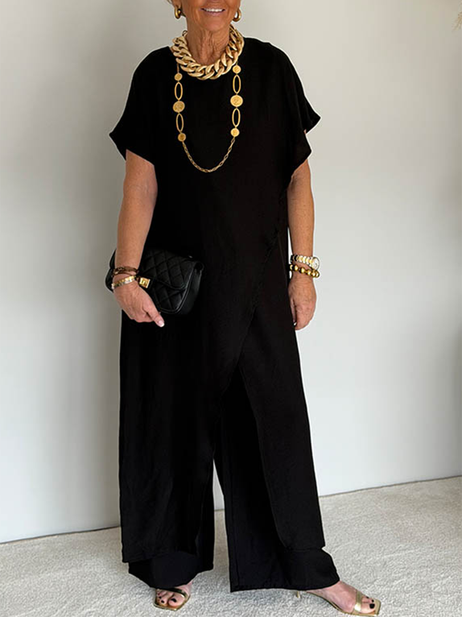 Ensemble ample asymétrique Solène de Danoir Paris, vêtement confortable et élégant en tissu sable, porté en image.
