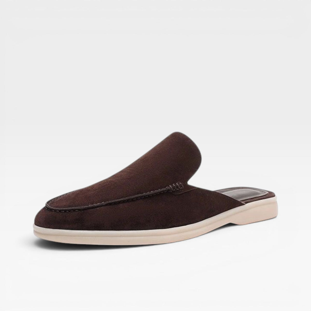 Sandales en daim pour hommes Danoir Paris, mocassins décontractés sans talon, couleur marron clair, faciles à enfiler.