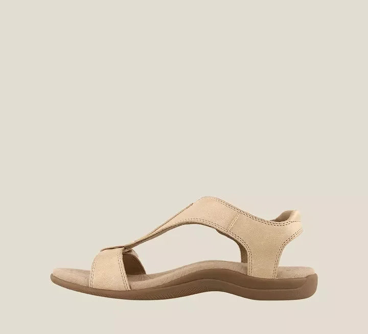 Sandales orthopédiques confortables Danoir Paris NELLY, chaussures pour femmes, en noir, modèle avec soutien et confort.