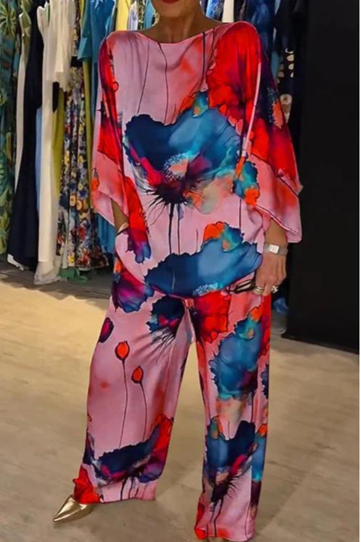Costume élégant Danoir Paris Jade, ensemble polyvalent en rose rouge avec détails sophistiqués, idéal pour diverses occasions.