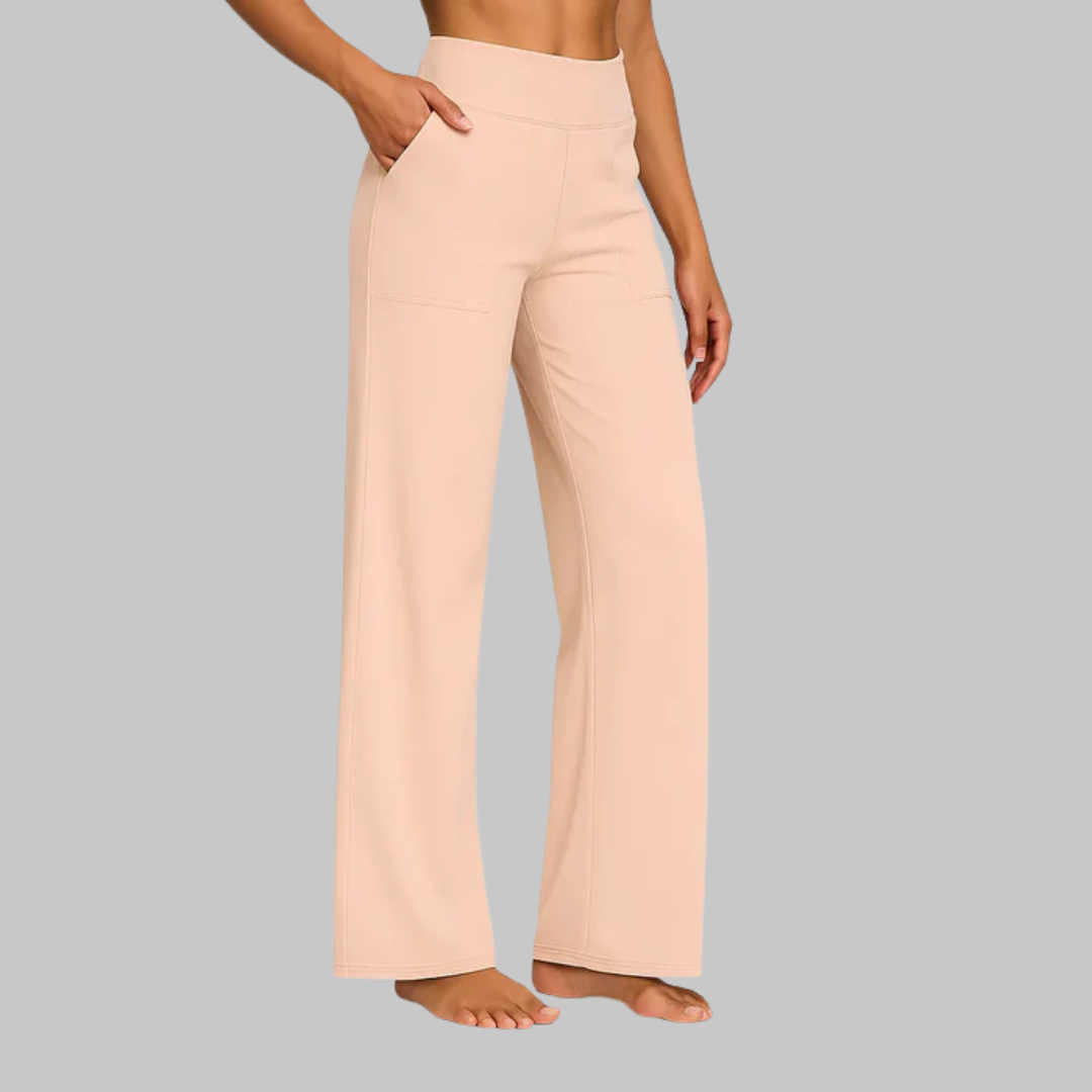 Pantalon élégant et confortable de la marque Danoir Paris, coupe moderne et tissu doux visible sur l'image.