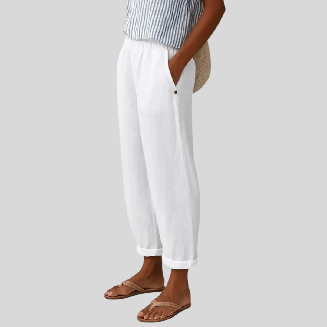 Pantalon chic et confortable Samantha de Danoir Paris, affiché dans la collection 2023, avec coupe élégante et tissu doux.