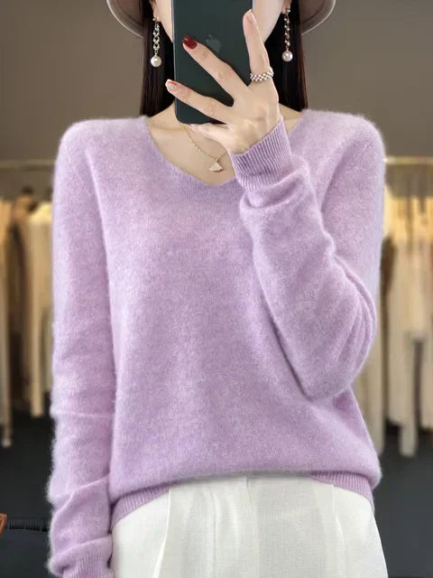 Pull douillet vert élégant Elena de Danoir Paris, vue en gros plan avec texture douce et détails raffinés.