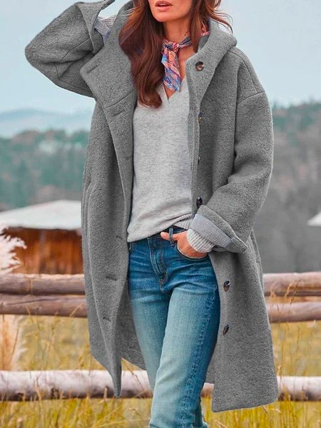 Veste coupe-vent élégante Millie de Danoir Paris en vert, coupe ajustée, parfaite pour un style chic et décontracté.