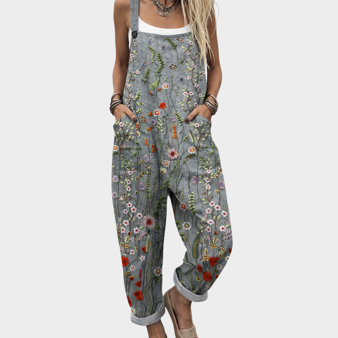 Salopette imprimée Danoir Paris en taille XS, vêtement coloré avec motifs distinctifs, portée comme vêtement décontracté.