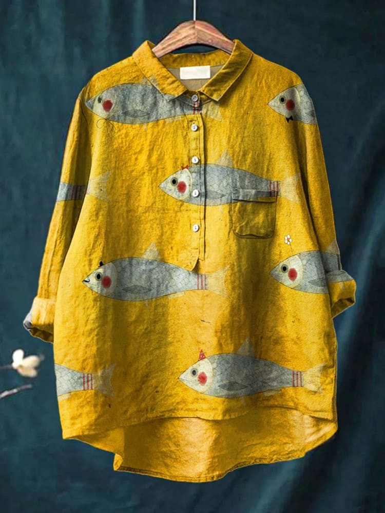 Chemise jaune Danoir Paris Ava avec motif poisson ludique, tissu léger et coupe décontractée pour un style amusant.