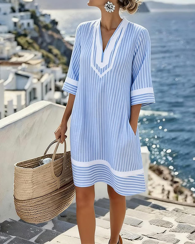 Veronica | Robe rayée à manches courtes et col en V en mélange de coton