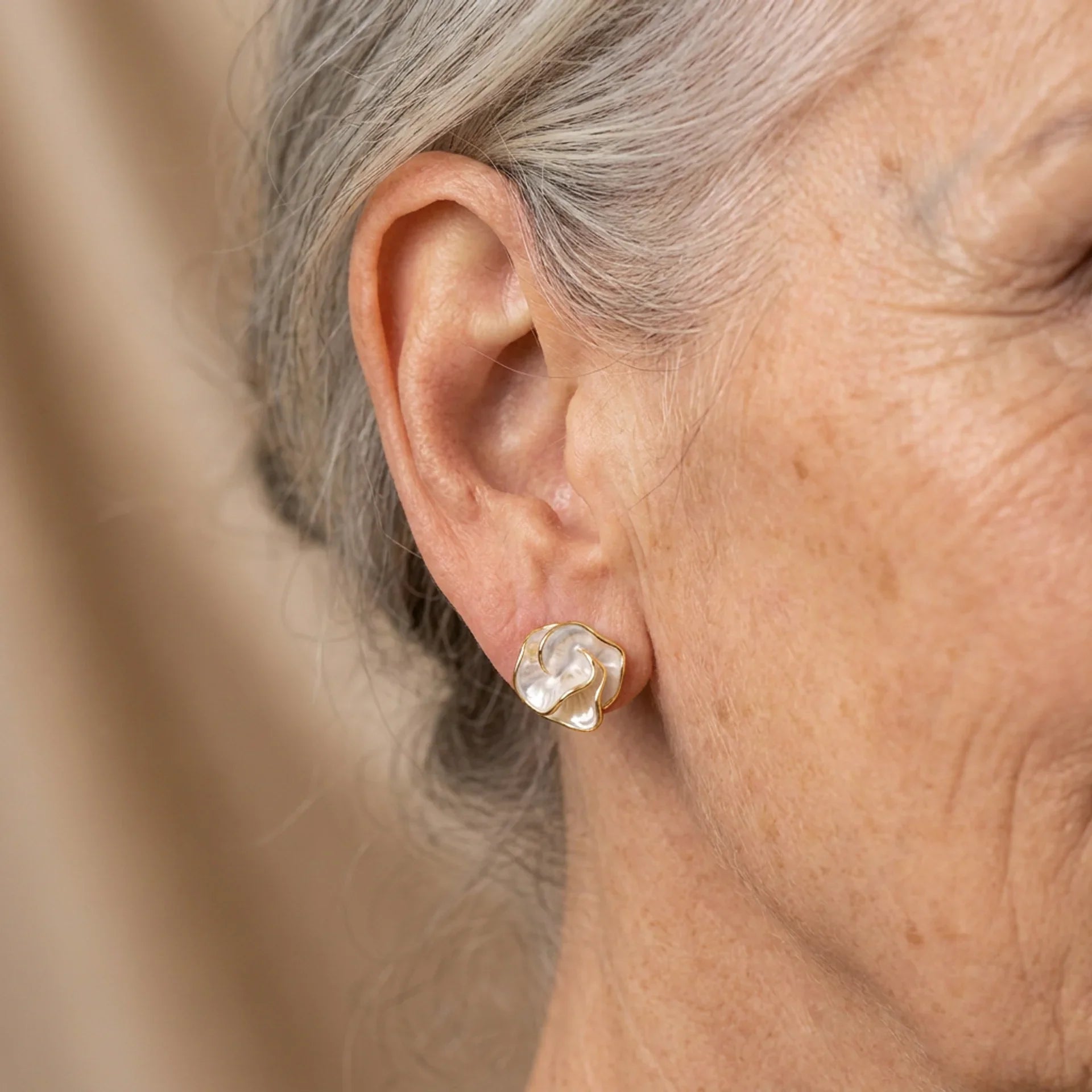 Boucles d'oreilles fleur perle