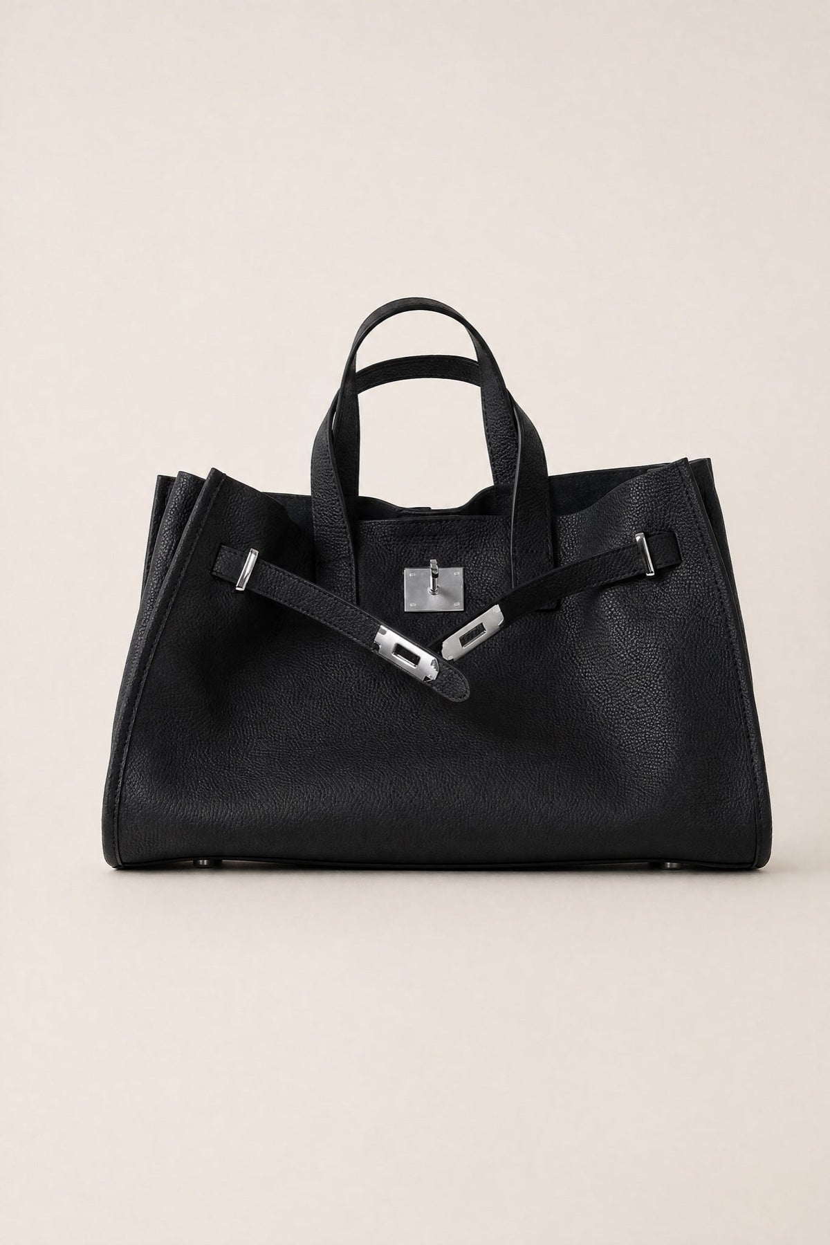 Sac tote Meridian noir de Danoir Paris, sac à main en cuir avec poignées élégantes et design moderne.
