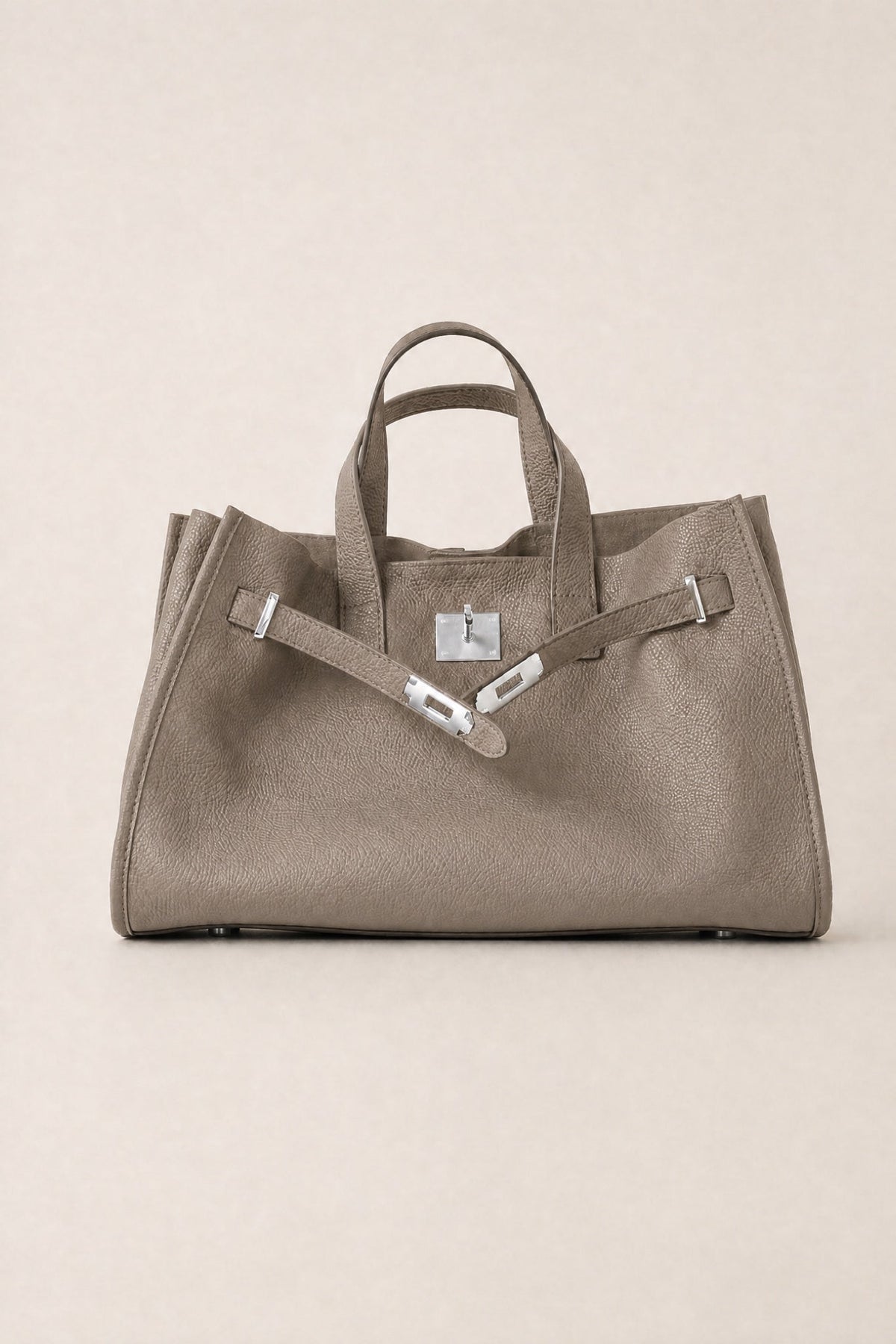 Sac tote Meridian de Danoir Paris en taupe avec poignées en cuir et design élégant, vue de face sur fond clair.