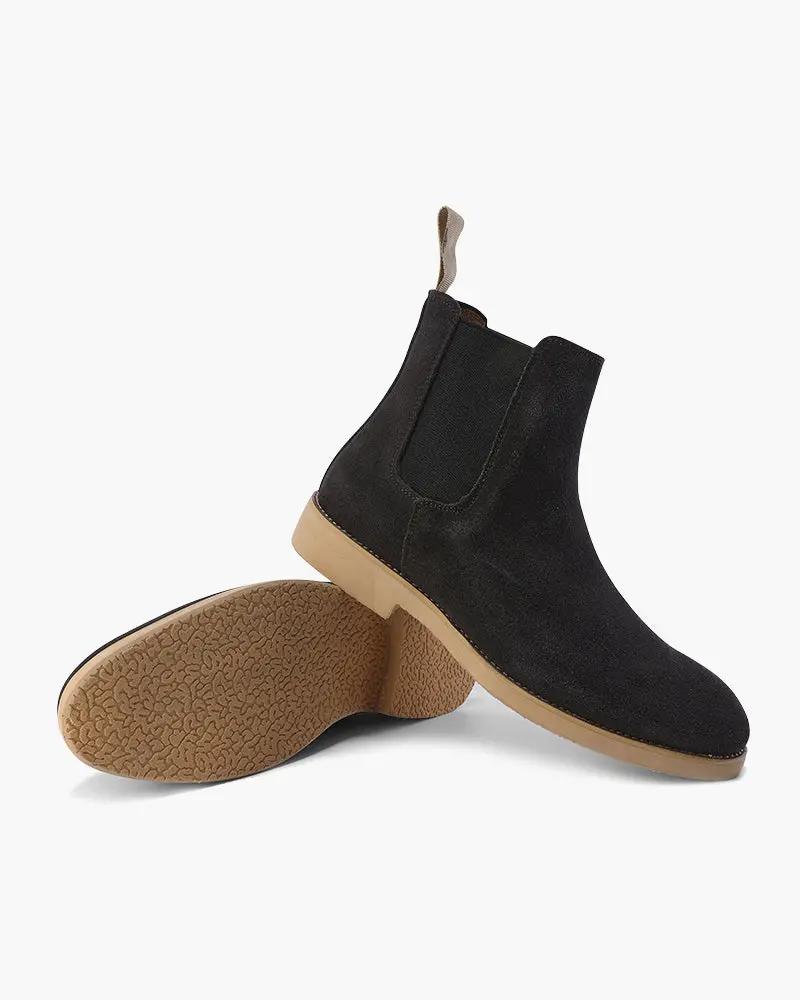 Bottes Chelsea Old Money en cuir marron avec bandes élastiques et semelle en caoutchouc, élégantes et classiques.