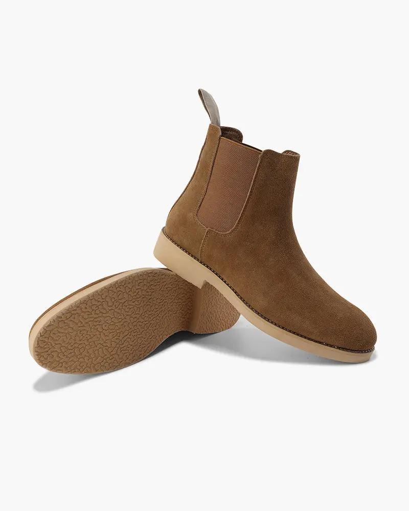 Bottes Chelsea Old Money en cuir noir, style classique, avec semelle en caoutchouc, vue de face sur fond neutre.